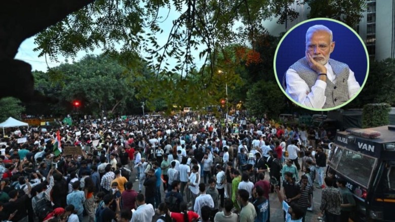 শহরে শহরে ছড়িয়ে পড়ছে বিক্ষোভ, বেকায়দায় মোদি...