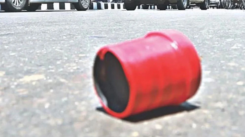 রাজধানীর আরও দুই স্থানে ককটেল বিস্ফোরণ...