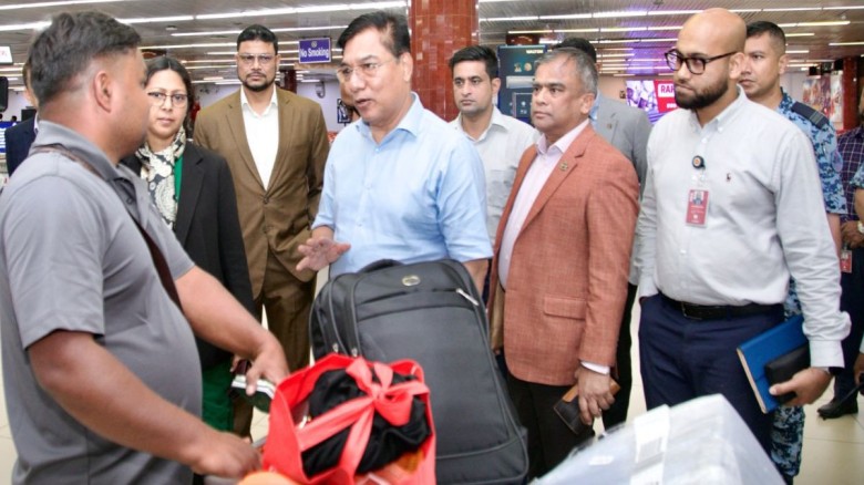 শাহজালালে লাগেজ মিলছে ১৫-২০ মিনিটে, নতুন ব্যবস্থায় যাত্রীদের সন্তোষ